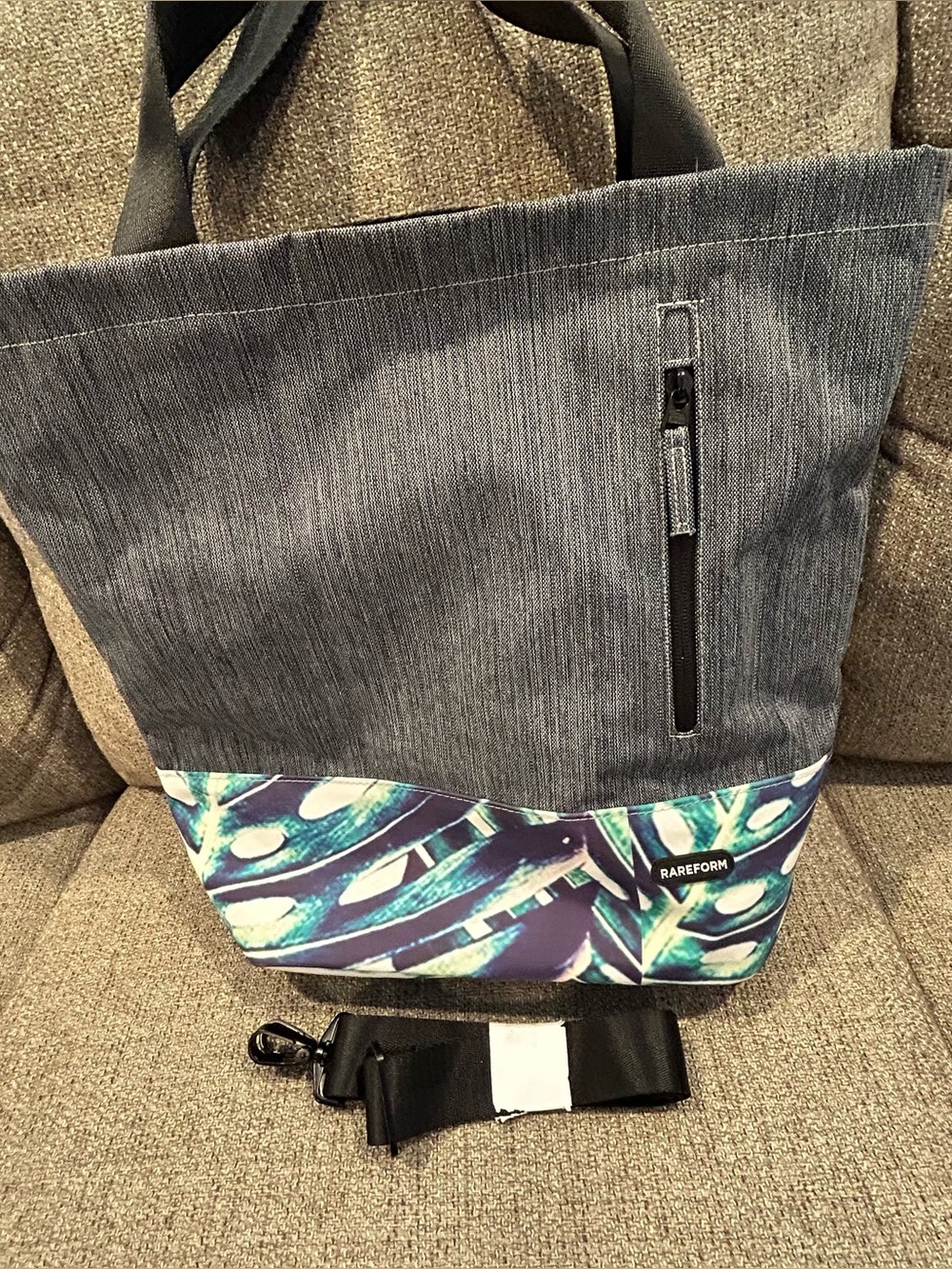 RareForm “California” large Gray and Teal Tote Bag. Washable LIKE NEW